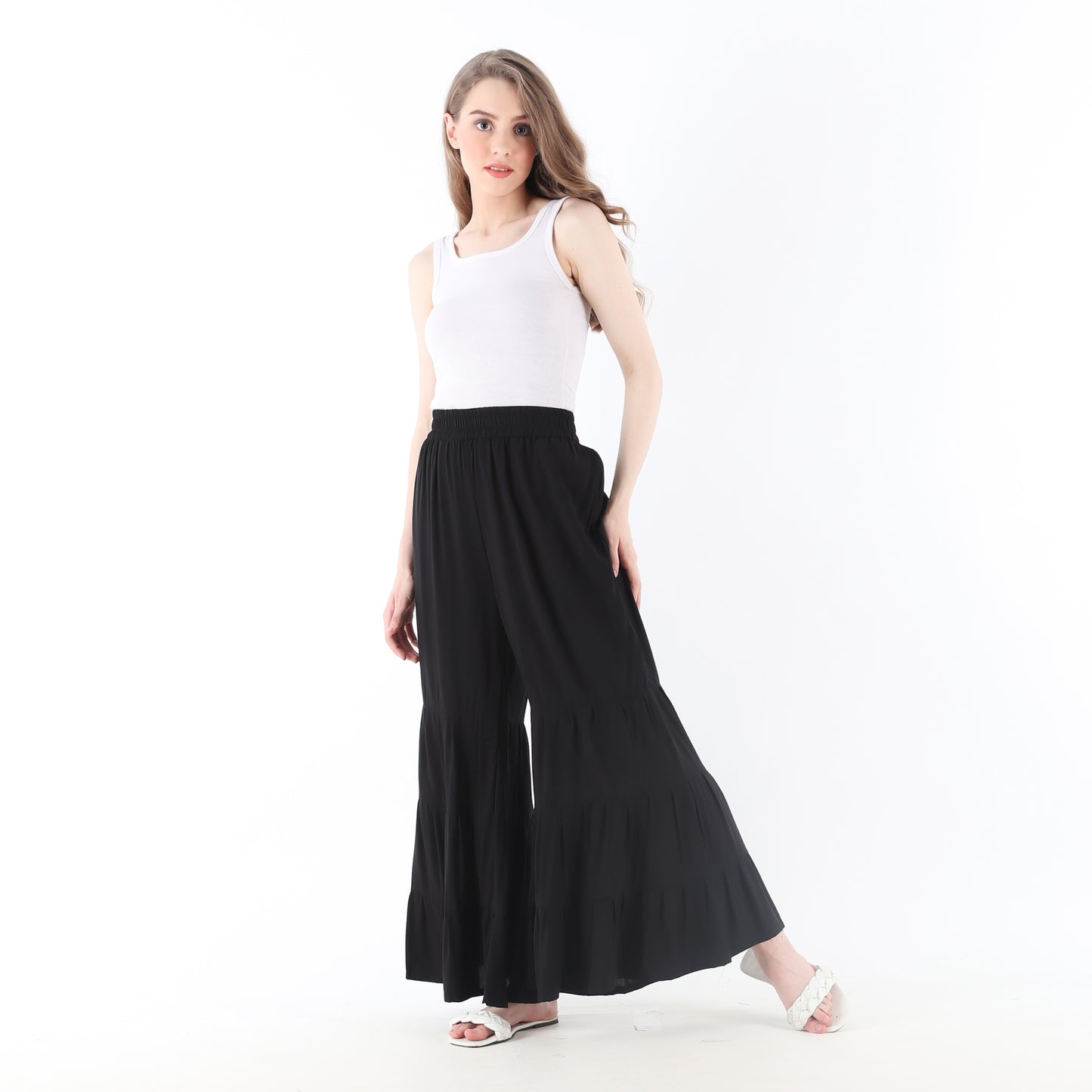 Black - Ruffle Pants