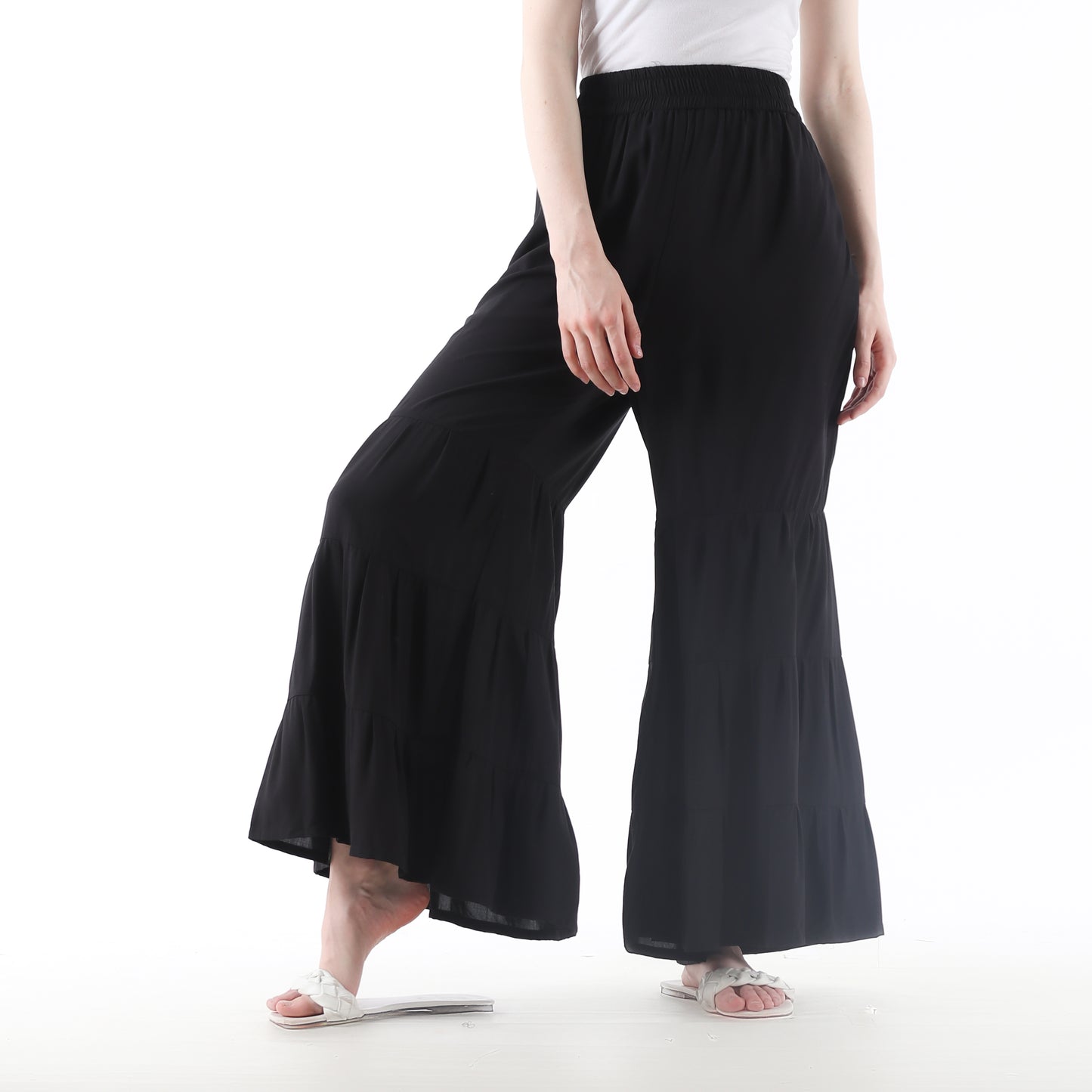 Black - Ruffle Pants