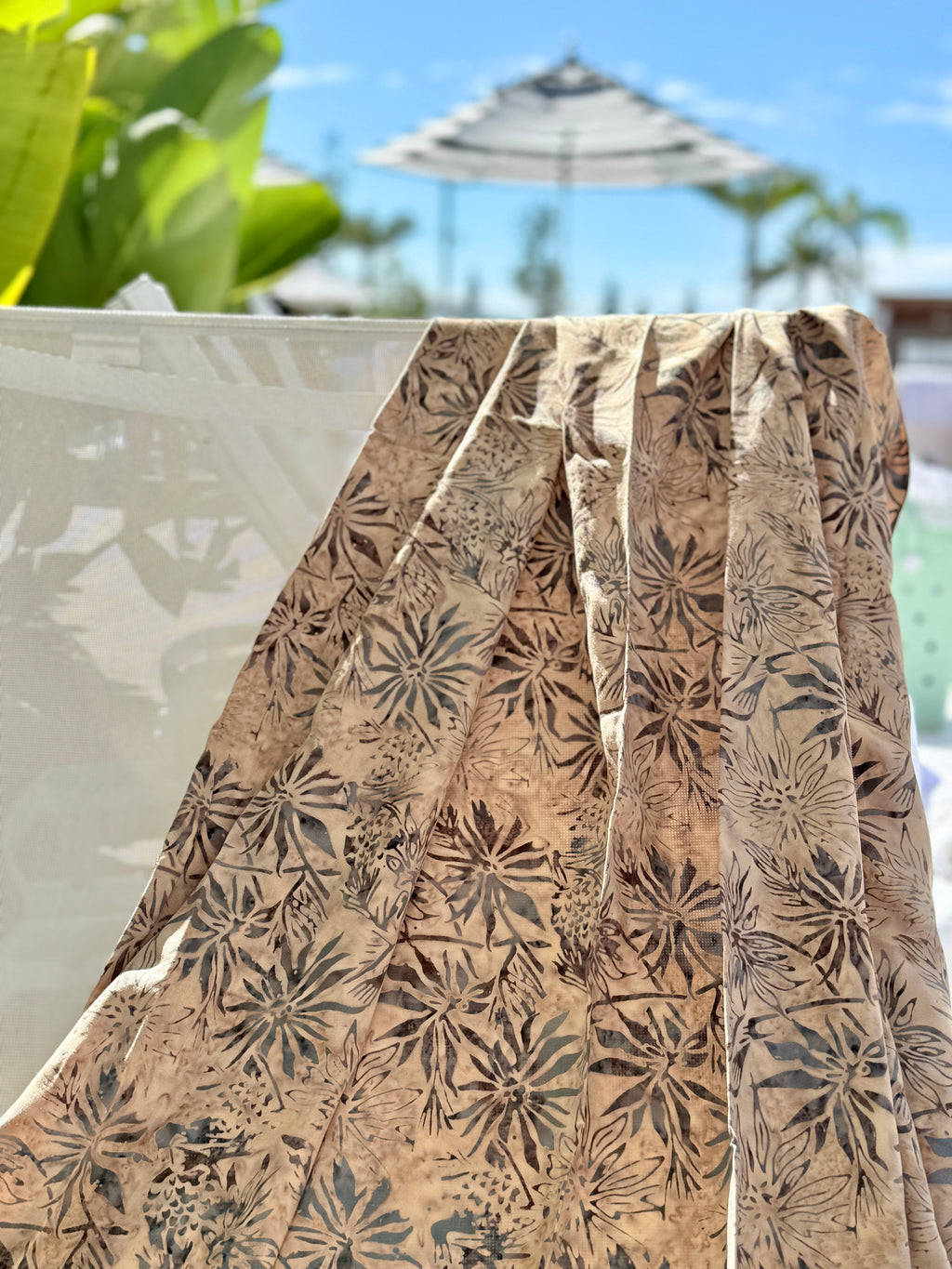 Wood Dahlia - Batik Sarong