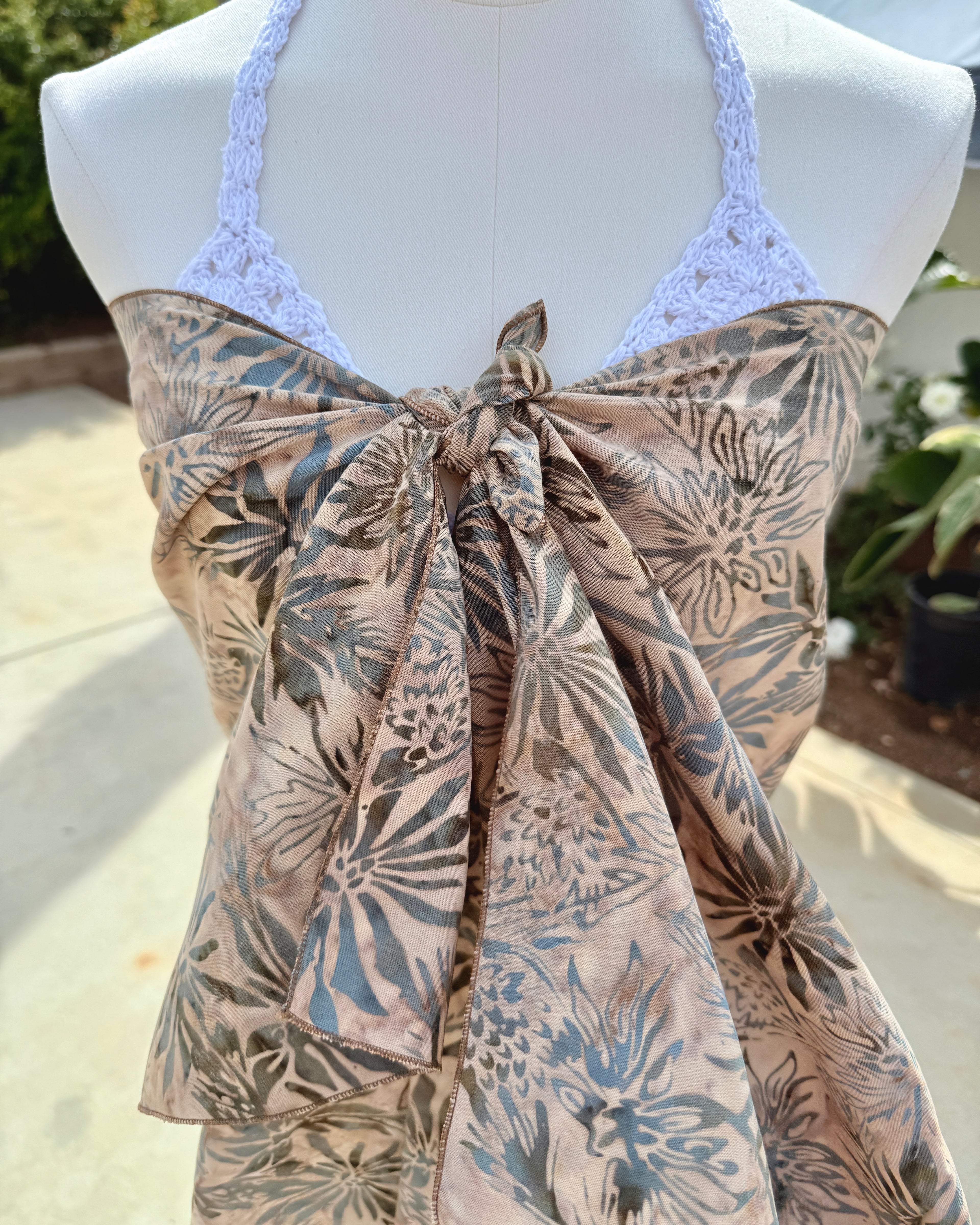 Wood Dahlia - Batik Sarong