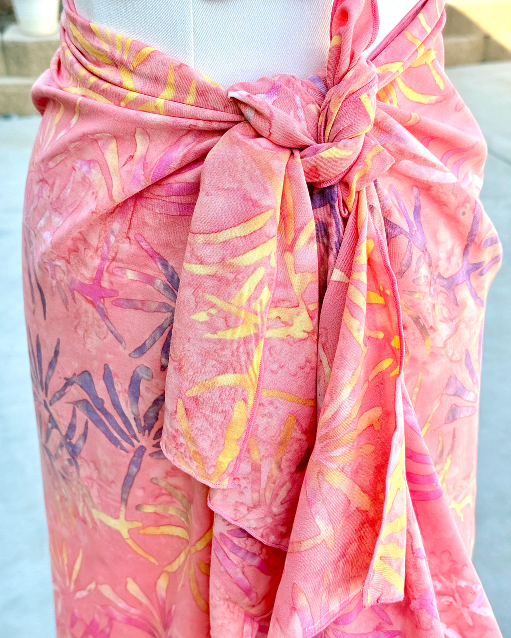 Peach Sunset - Batik Sarong